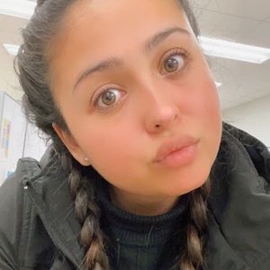 Meet your Posher, Veronica